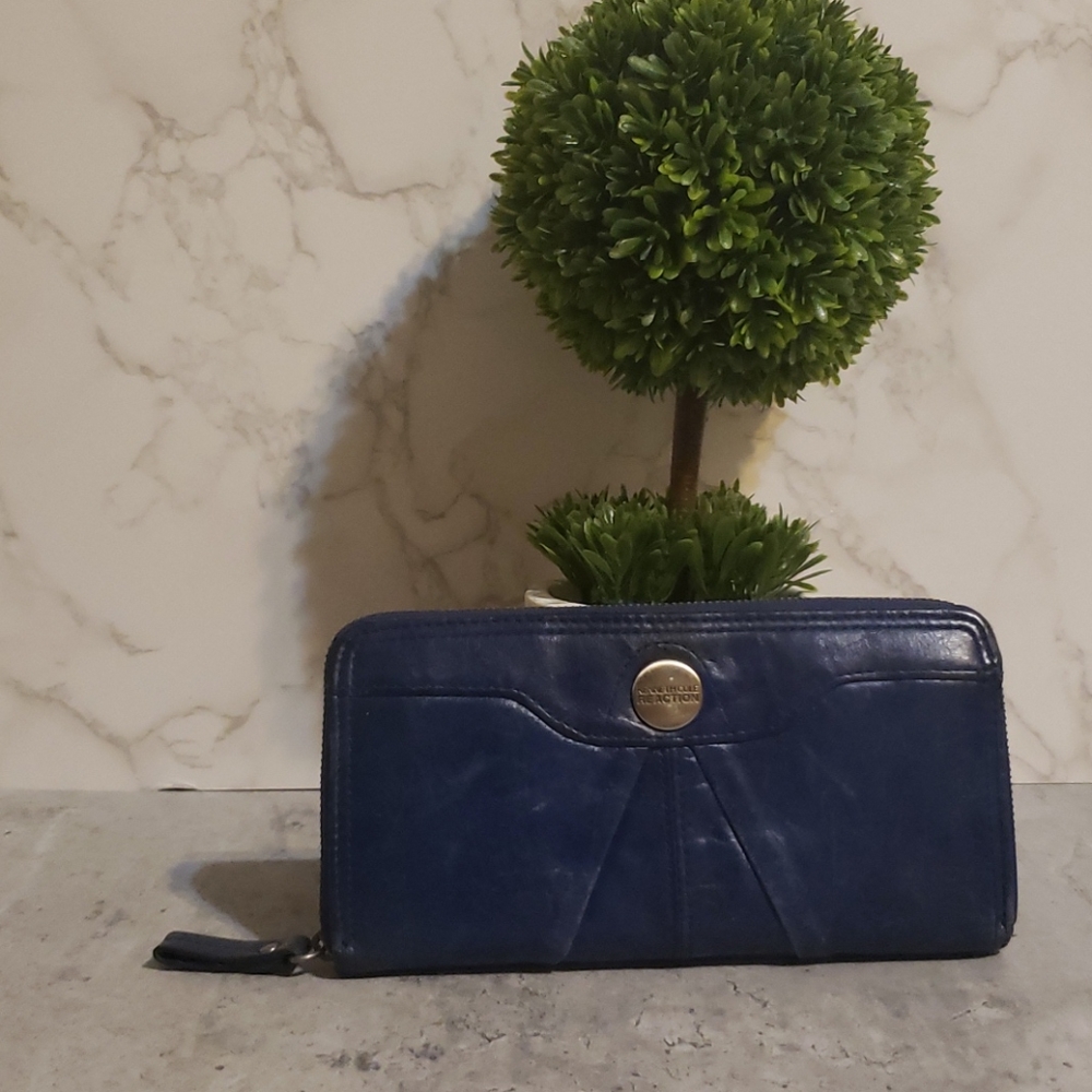 KENNETH COLE REACTION BLUE WALLET